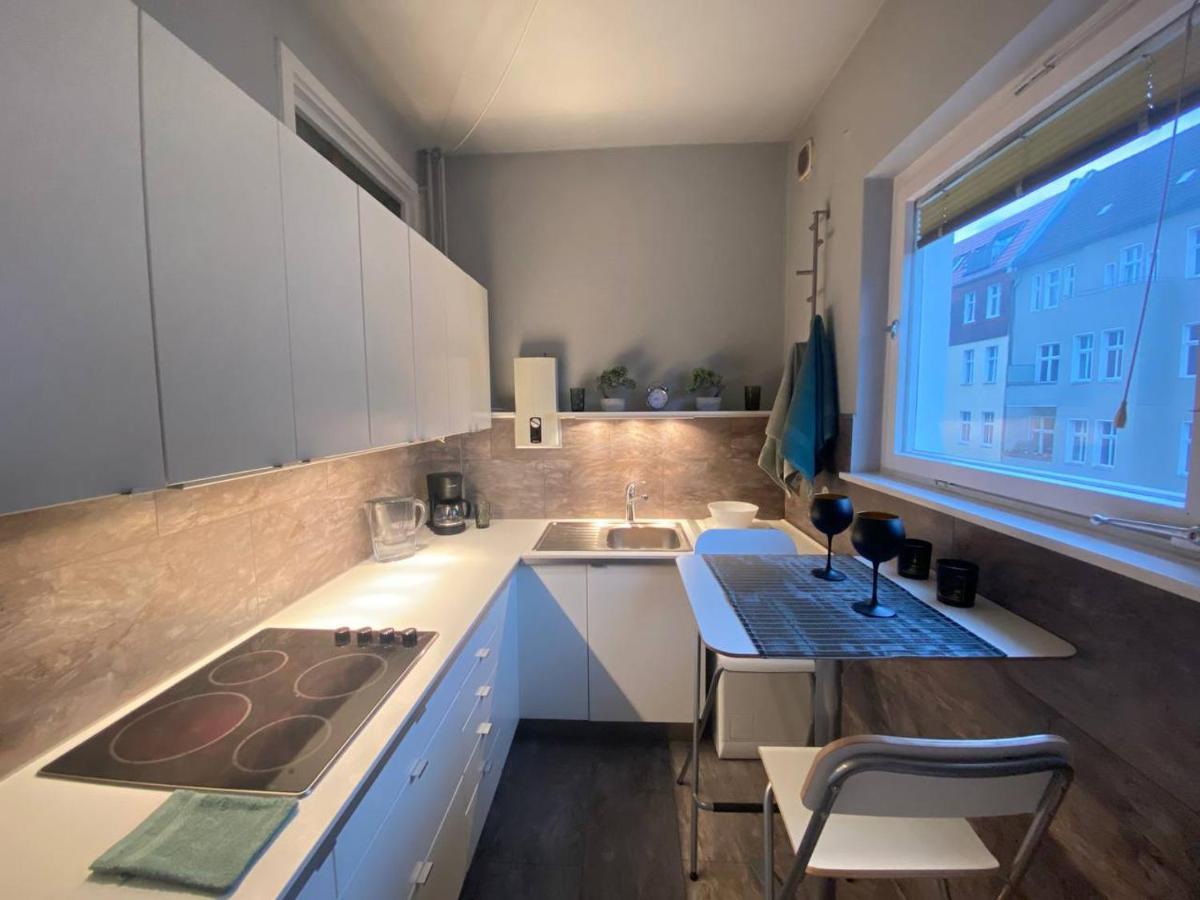 Cozy Modern Apartment With Small Balcony In The Heart Of Βερολίνο Εξωτερικό φωτογραφία