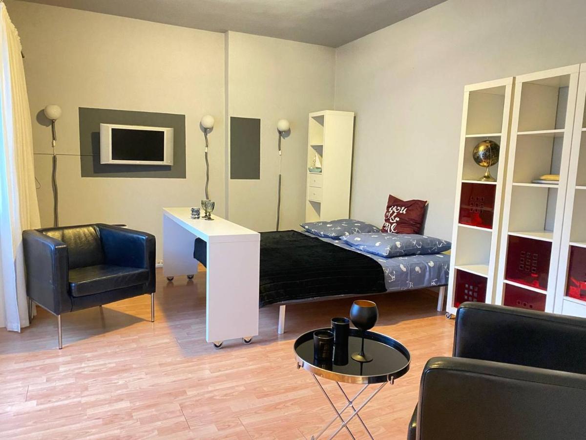 Cozy Modern Apartment With Small Balcony In The Heart Of Βερολίνο Εξωτερικό φωτογραφία